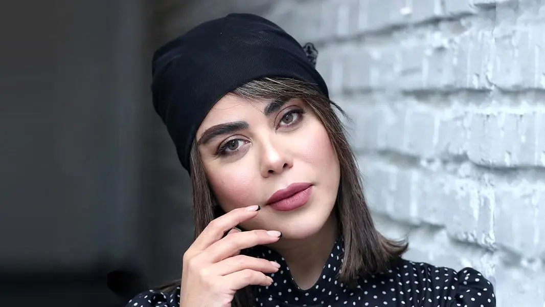 میکاپ خیرهکننده و شیک بازیگر ایرانی؛ الهام اخوان بیلی آیلیش ایرانی همه را غافلگیر کرد! میکاپ خیرهکننده و شیک بازیگر ایرانی؛ الهام اخوان بیلی آیلیش ایرانی همه را غافلگیر کرد!