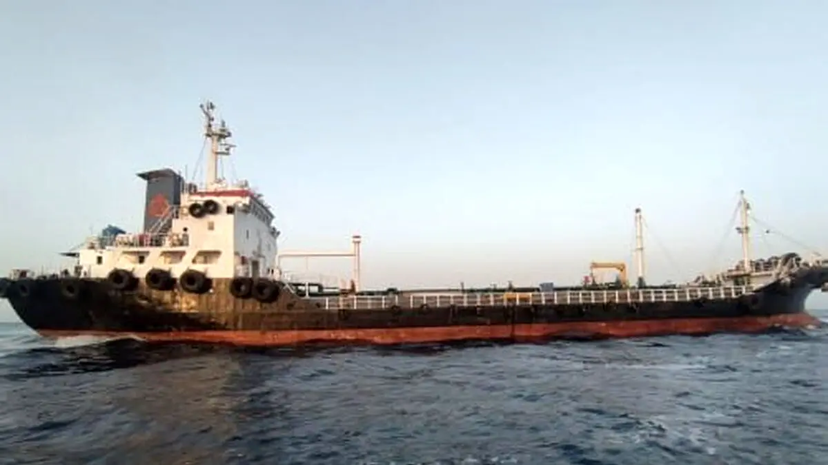 جزئیات توقیف کشتی حامل ۴ میلیون لیتر سوخت قاچاق در خلیج فارس