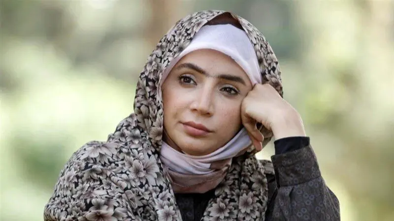 هم اتاق خواب و هم اتاق کار / شبنم قلی‌خانی در بیگانه‌ای با من است …