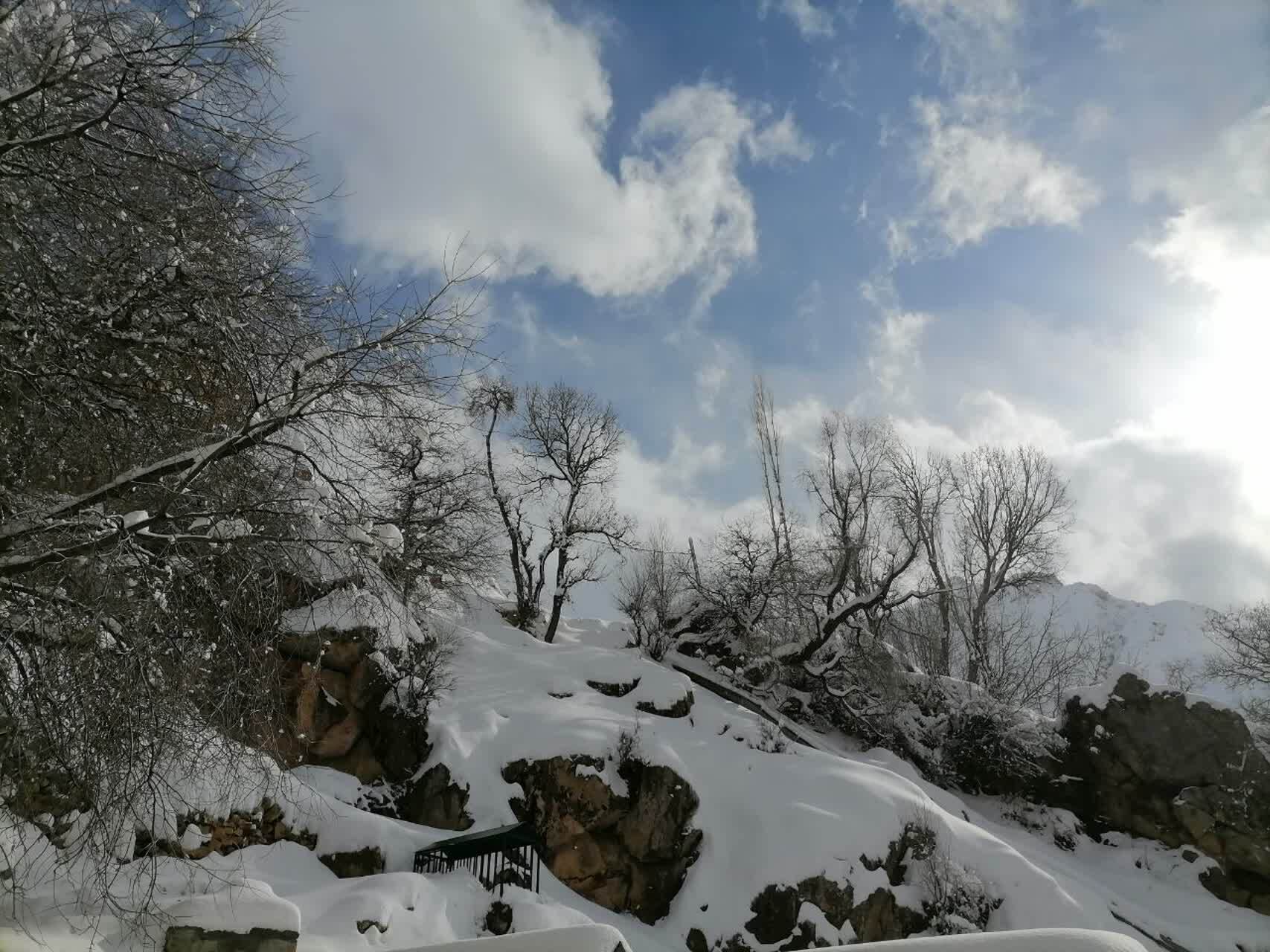 منظره زیبای برفی روستای سرسیدآقا کوهرنگ از لنز دوربین شهروندخبرنگار