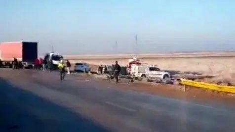 فلیم لحظه تصادف زنجیره ای در اتوبوان زنجان با 19 نفر مصدوم فلیم لحظه تصادف زنجیره ای در اتوبوان زنجان با 19 نفر مصدوم