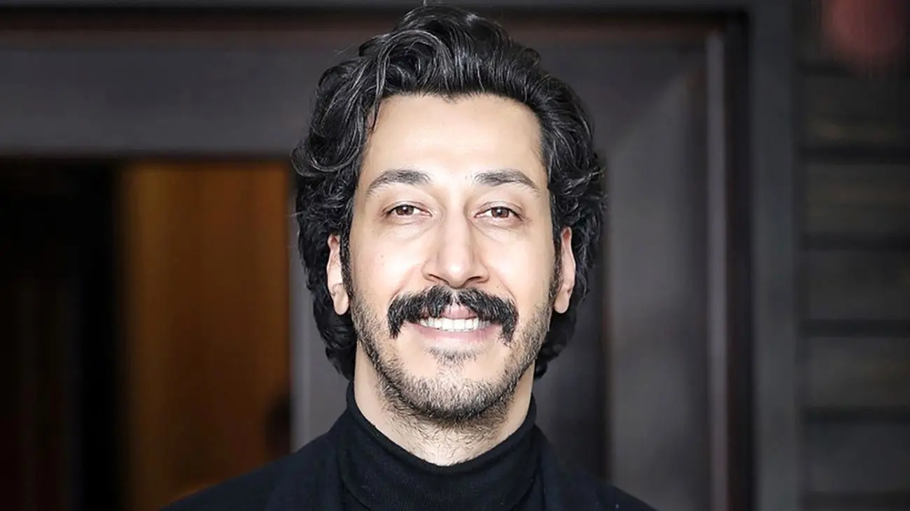 واکنش بهرام افشاری به اعتراضات اقتصادی مردم / تو این چند روز دائم در حال فکر کردنم هزار بار با در و دیوار حرف زدم بلکه بشه دلی و صادقانه ترین حسمو بگم