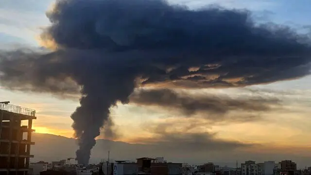 تخلیه روستای سوته‌کلای آمل در پی حریق شرکت لبنیاتی کاله