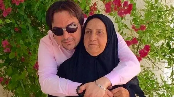 دنیا دیگه نمیزاد مادرهای مارو، مادر من هیچوقت یدونه کرم به دستش نزد، نفهمید مو رنگ کردن چیه، لباس خونه با مهمونی چه فرقی داره و… دنیا دیگه نمیزاد مادرهای مارو، مادر من هیچوقت یدونه کرم به دستش نزد، نفهمید مو رنگ کردن چیه، لباس خونه با مهمونی چه فرقی داره و…