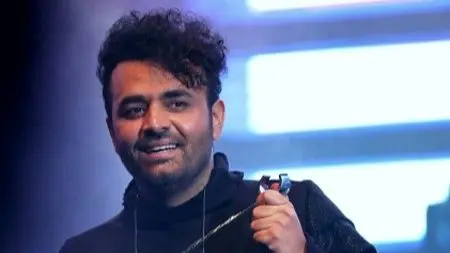 دانلود آهنگ پرطرفدار «من هر شب» از میثم ابراهیمی/ من هر شب خواب قبلنو میبینم…+متن آهنگ دانلود آهنگ پرطرفدار «من هر شب» از میثم ابراهیمی/ من هر شب خواب قبلنو میبینم…+متن آهنگ