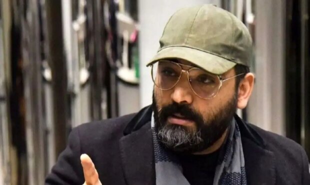 شما کجای تلویزیون رقصیدی و خوندی که من ندیدم!؛ خیلی جلوی خودمو گرفتم شما کجای تلویزیون رقصیدی و خوندی که من ندیدم!؛ خیلی جلوی خودمو گرفتم