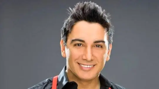 دانلود آهنگ گوگوش و شادمهر عقیلی ( ورژن هوش مصنوعی ) / داغ یک عشق قدیمو اومدی تازه کردی