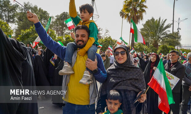 خروش «ایرانِ استوار» در راهپیمایی ۲۲ بهمن ثلاث‌باباجانی – آفتاب نو |  اخبار ورزشی