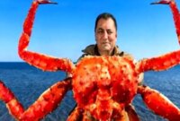 خلاقیت تحسین برانگیز و خنده دار اوستا آشپز هرمزگانی در تزئین بشقاب خرچنگ ویژه مهمانان نوروزی حماسه آفرید