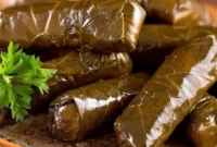 دلمه برگ مو روایت خوش‌طعم یک غذای کهن