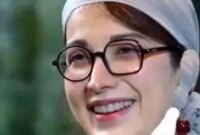 شکست عشقی بدی خوردم / پسری رو خیلی دوستش داشتم حتی خودم حلقه نامزدی خریدم الانم دستمه اما نشد / بعدش 3 بار حلقه ازدواج خریدم برای خودم! هربار فردای خواستگاری پشیمون میشدم