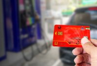 سهمیه بنزین مستقیم به حساب بانکی / انتقال صد درصدی از سال آینده