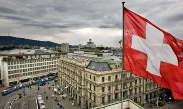 ایران چرا باید درباره مسائل موشکی مذاکره کند؟!