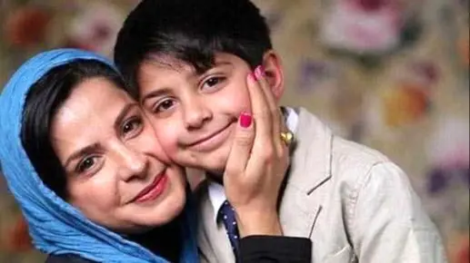 وقتی مامانم دید 8 ماهه باردارم و دارم اون تئاتر و بازی می کنم عصبانی شد