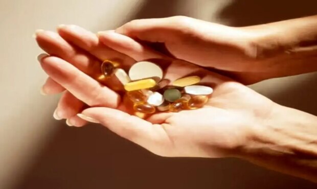 مصرف مولتی ویتامین ها: فواید یا خطرات؟