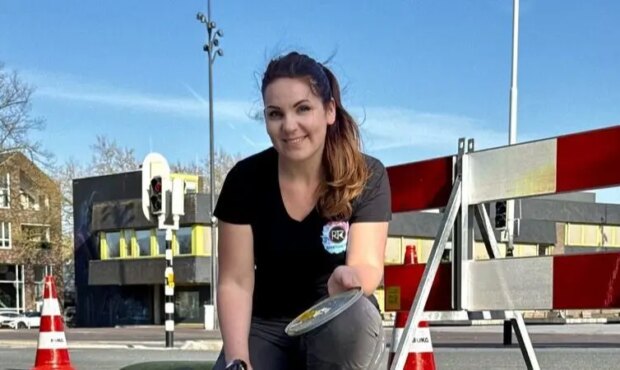 خلاقیت حماسه ساز دختر هنرمند هلندی که رویاهای شیرین کودکی را به خیابانها کشیدند/ وقتی هنر مرز بین خیال و واقعیت را محو می کند