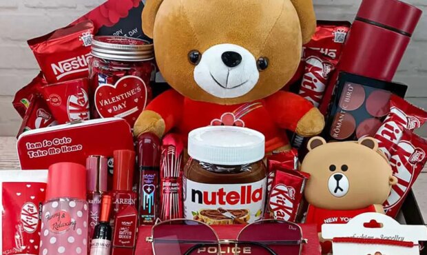 روز ولنتاین کی است؟ تاریخچه و جزئیات کامل / پرسش و پاسخ + انتخاب هدیه مناسب ولنتاین روز ولنتاین کی است؟ تاریخچه و جزئیات کامل / پرسش و پاسخ + انتخاب هدیه مناسب ولنتاین